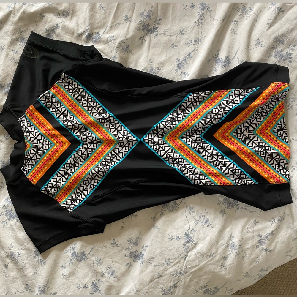 Rip Curl Rash Guard - Picture 3 of 5